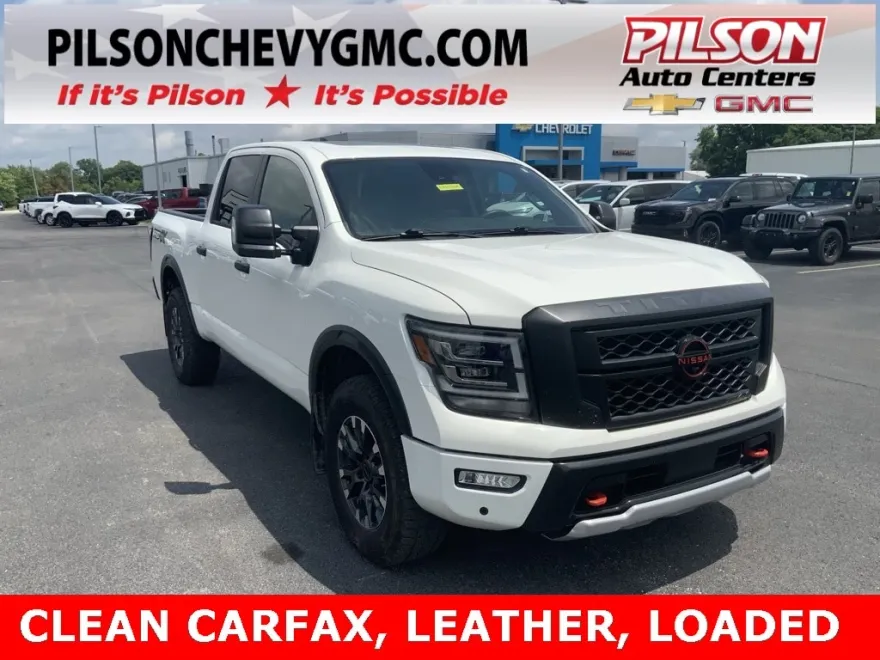 2023 Nissan Titan PRO-4X photo 1