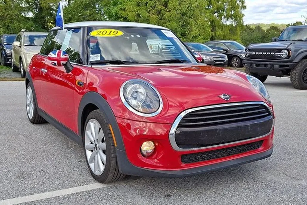 2019 Mini Cooper Oxford Edition photo 1