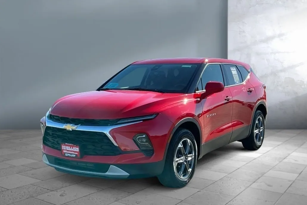 2023 Chevrolet Blazer 2LT photo 1