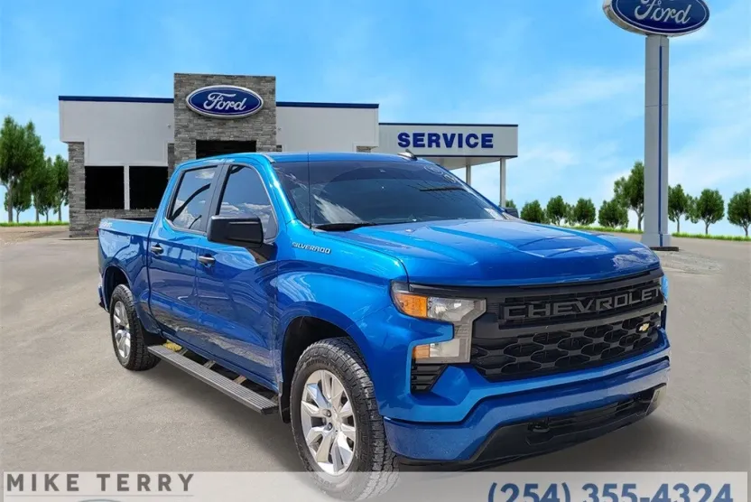 2023 Chevrolet Silverado 1500 photo 1