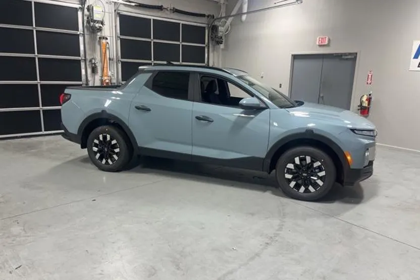 2025 Hyundai Santa Cruz SEL photo 1