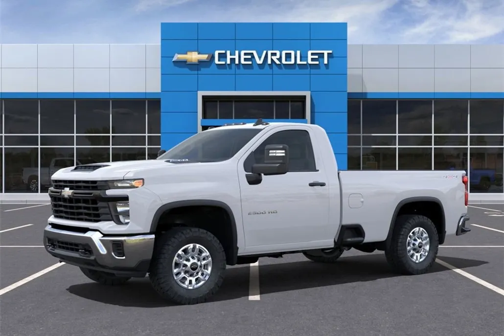 2025 Chevrolet Silverado photo 1
