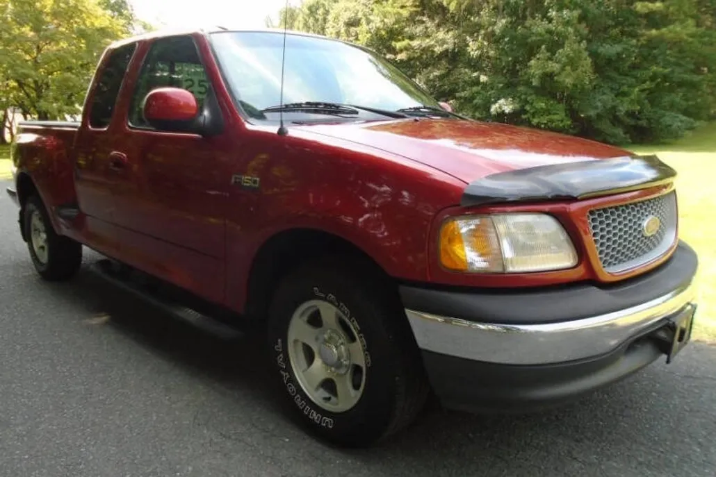 1999 Ford F-150 XLT photo 1