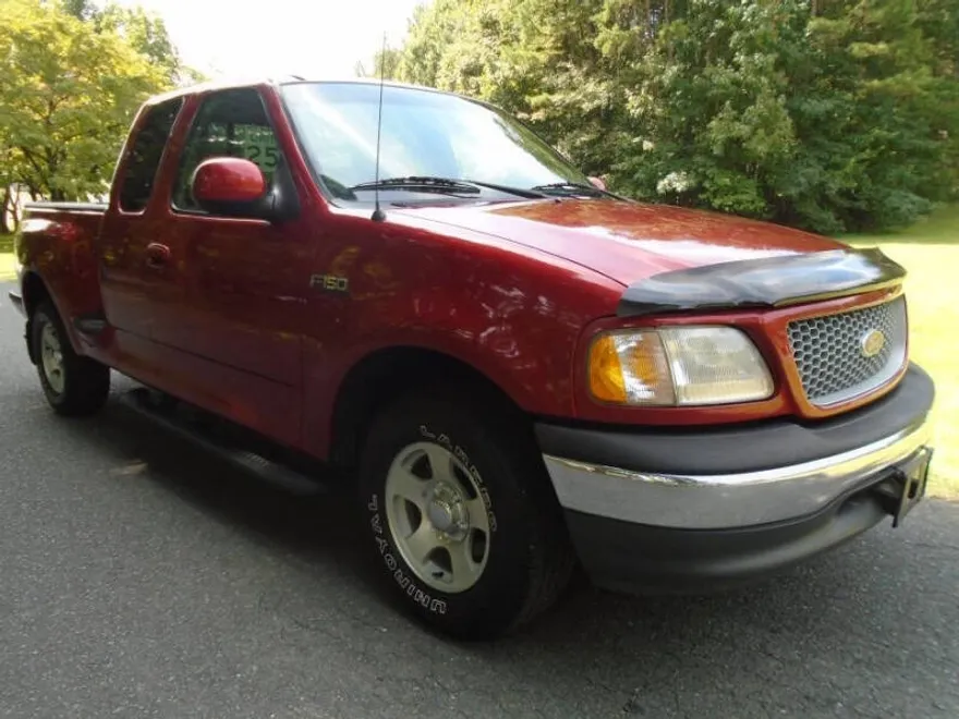 1999 Ford F-150 XLT photo 1