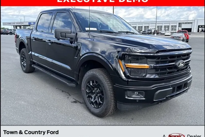 2025 Ford F-150 XLT photo 1