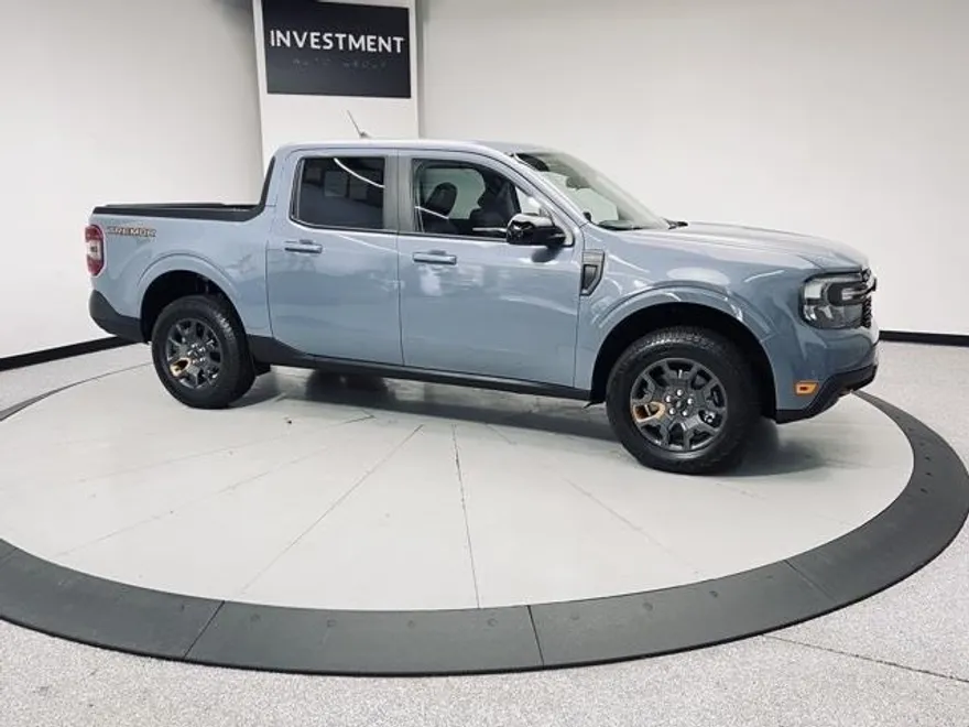 2024 Ford Maverick Lariat Tremor photo 1