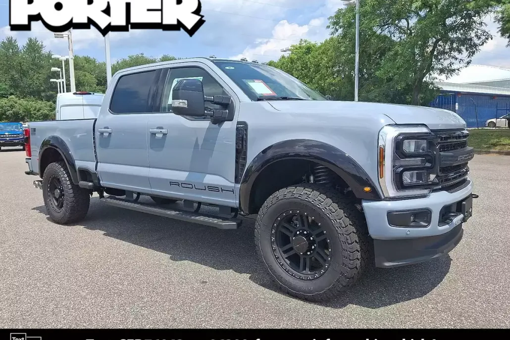 2025 Ford F-250 Lariat photo 1