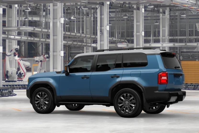 2026 Toyota Land Cruiser photo 1