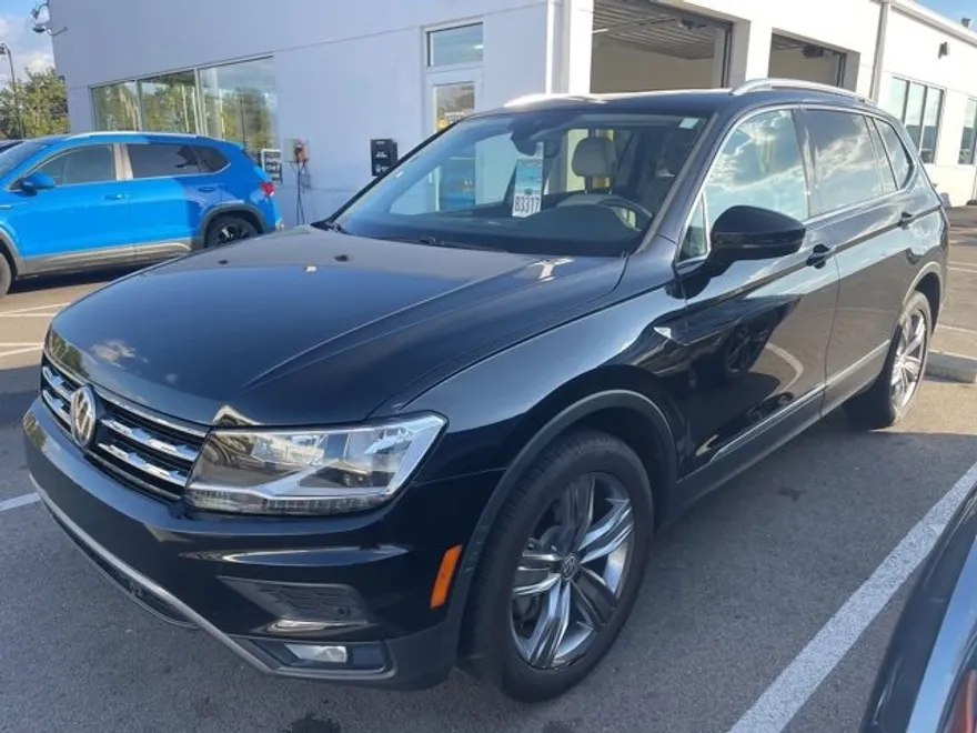 2021 Volkswagen Tiguan R-Line Black SEL photo 1