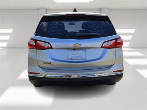 2018 Chevrolet Equinox LS photo 4