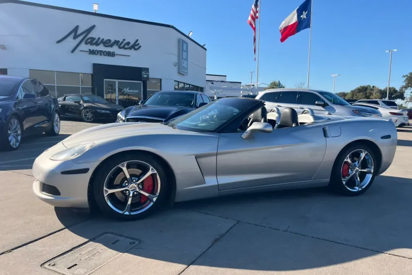 2005 Chevrolet Corvette photo 1