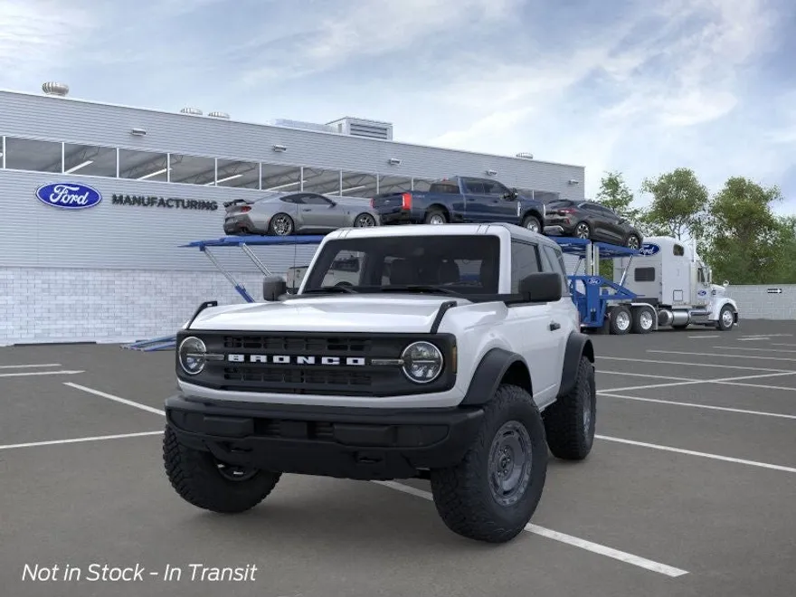 2025 Ford Bronco Base photo 1