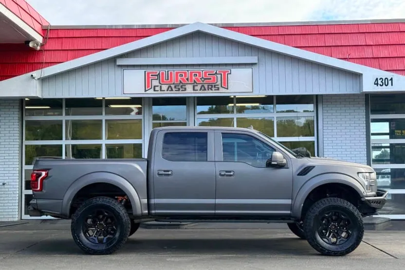2019 Ford F-150 Raptor photo 1