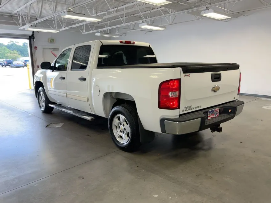 2009 Chevrolet Silverado 1500 LT photo 1