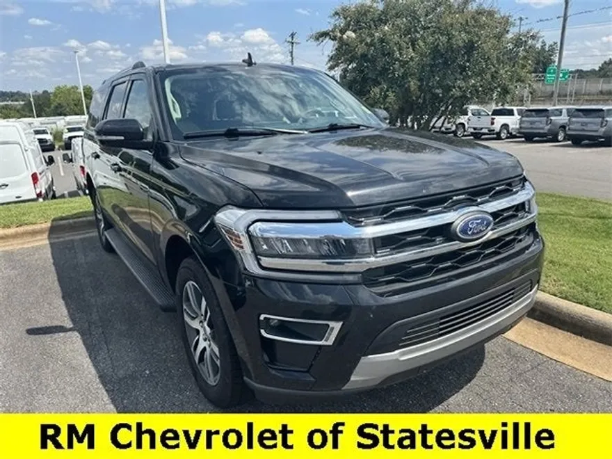 2024 Ford Expedition MAX Limited photo 1