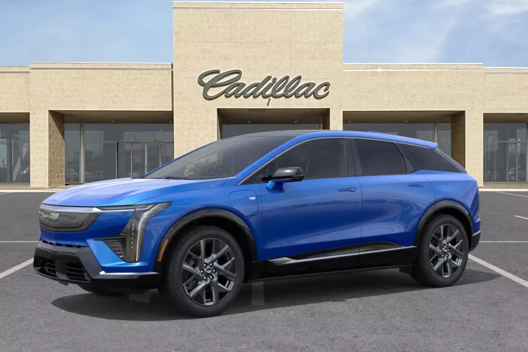 2025 Cadillac Optiq Luxury photo 1