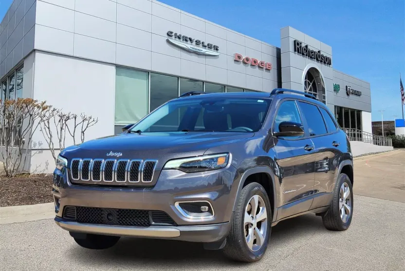 2022 Jeep Cherokee Limited photo 1