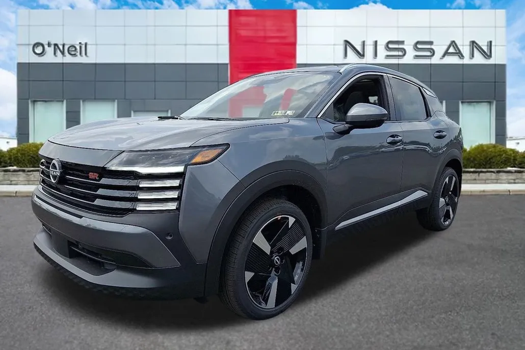 2025 Nissan Kicks SR photo 1