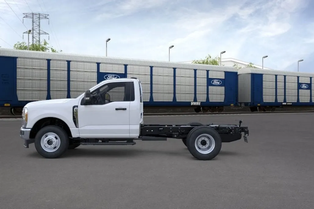 2026 Ford F-350 photo 1