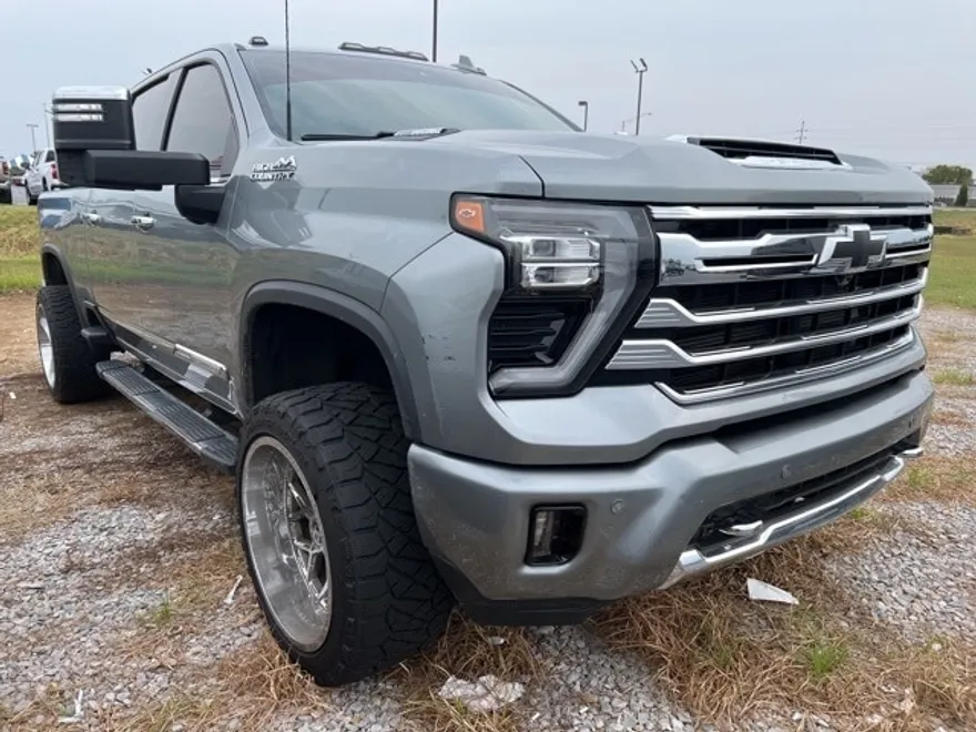 2024 Chevrolet Silverado 2500HD High Country photo 1