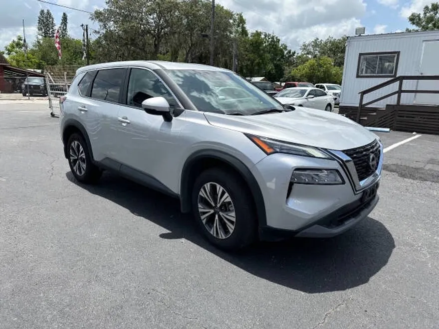 2023 Nissan Rogue SV photo 1