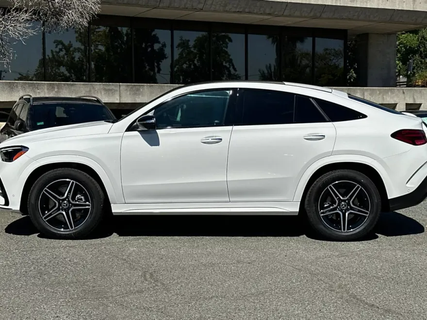 2026 Mercedes Benz GLE 450 4MATIC photo 1