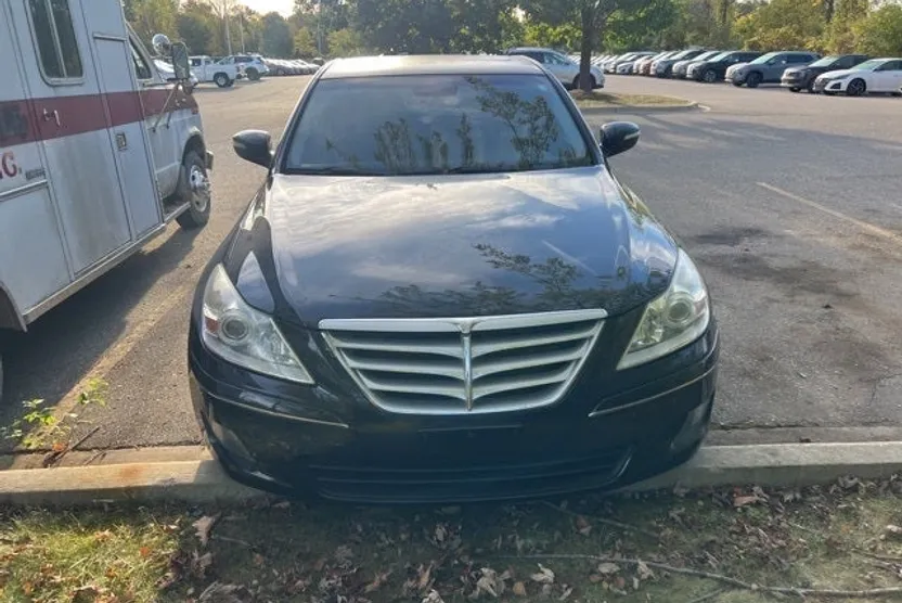 2009 Hyundai Genesis 3.8 photo 1