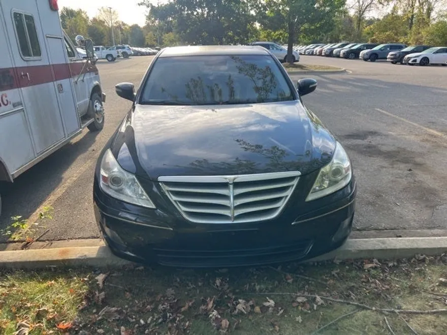 2009 Hyundai Genesis 3.8 photo 1