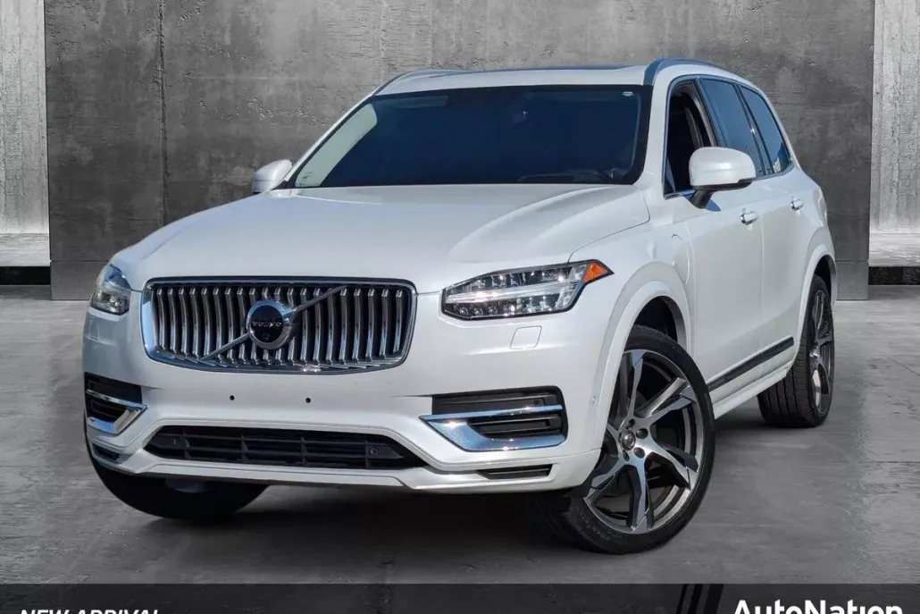 2020 Volvo XC90 T8 Inscription photo 1