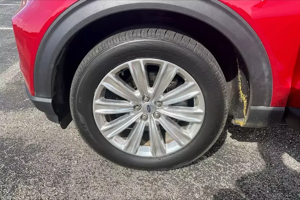 2020 Ford Explorer Limited photo 1