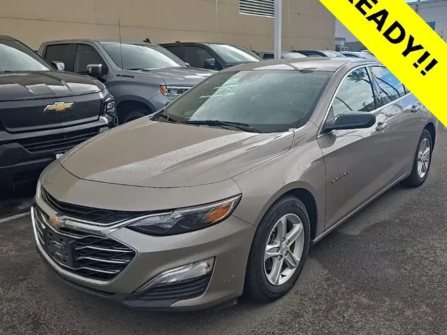 2023 Chevrolet Malibu photo 1