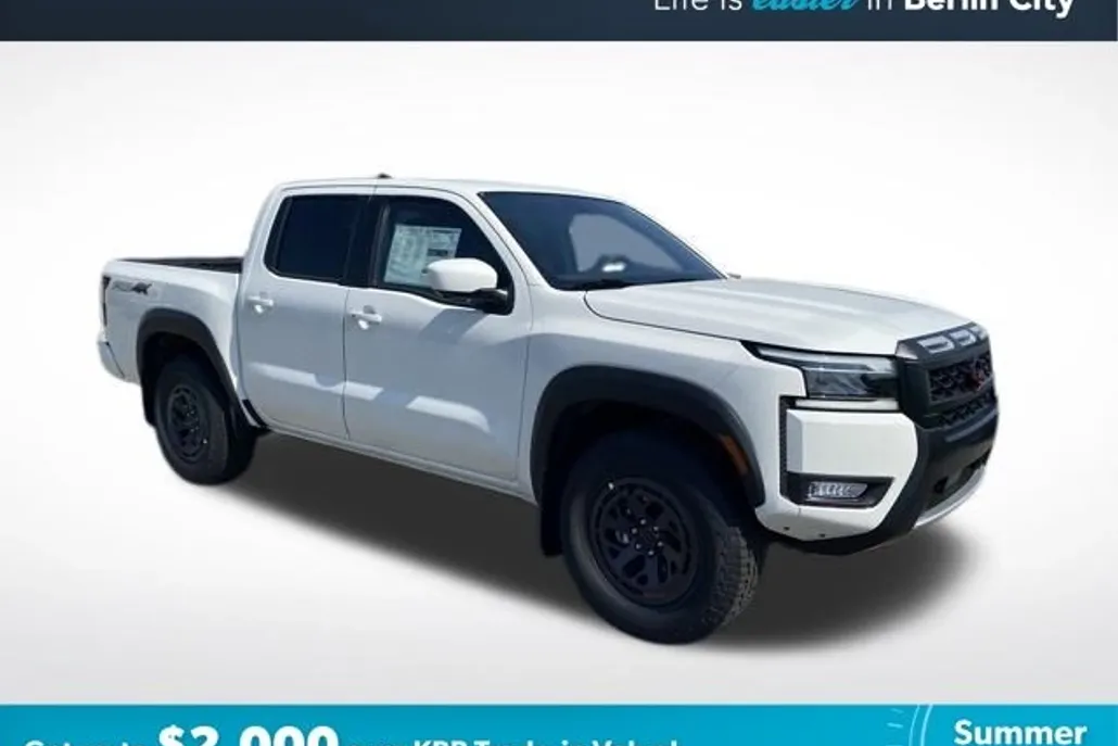 2025 Nissan Frontier PRO-4X photo 1
