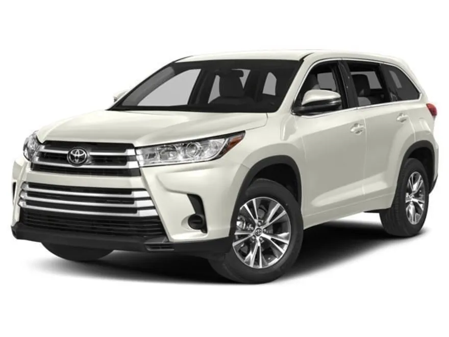 2018 Toyota Highlander LE photo 1