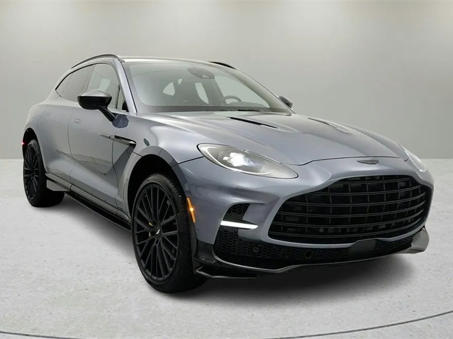 2024 Aston Martin DBX photo 1
