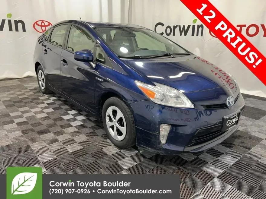 2012 Toyota Prius Two photo 1