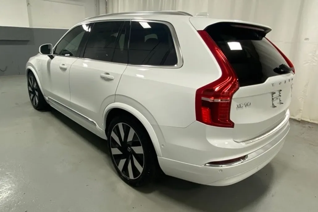 2023 Volvo XC90 Recharge Ultimate photo 1