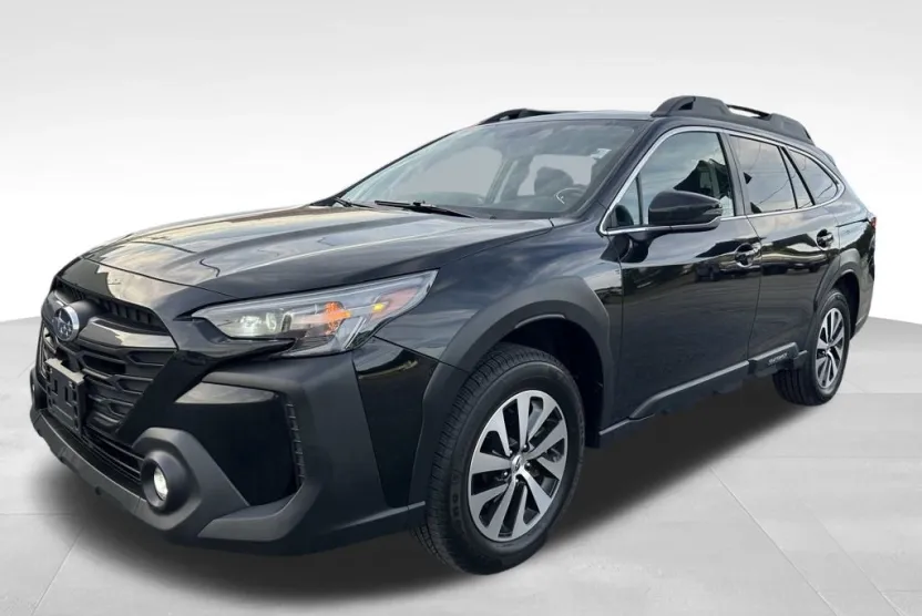 2023 Subaru Outback Premium photo 1