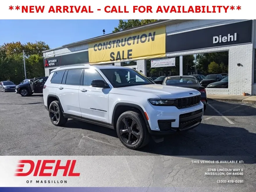 2023 Jeep Grand Cherokee Altitude photo 1