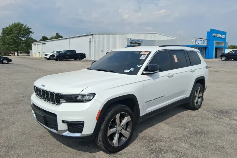 2022 Jeep Grand Cherokee Limited photo 1
