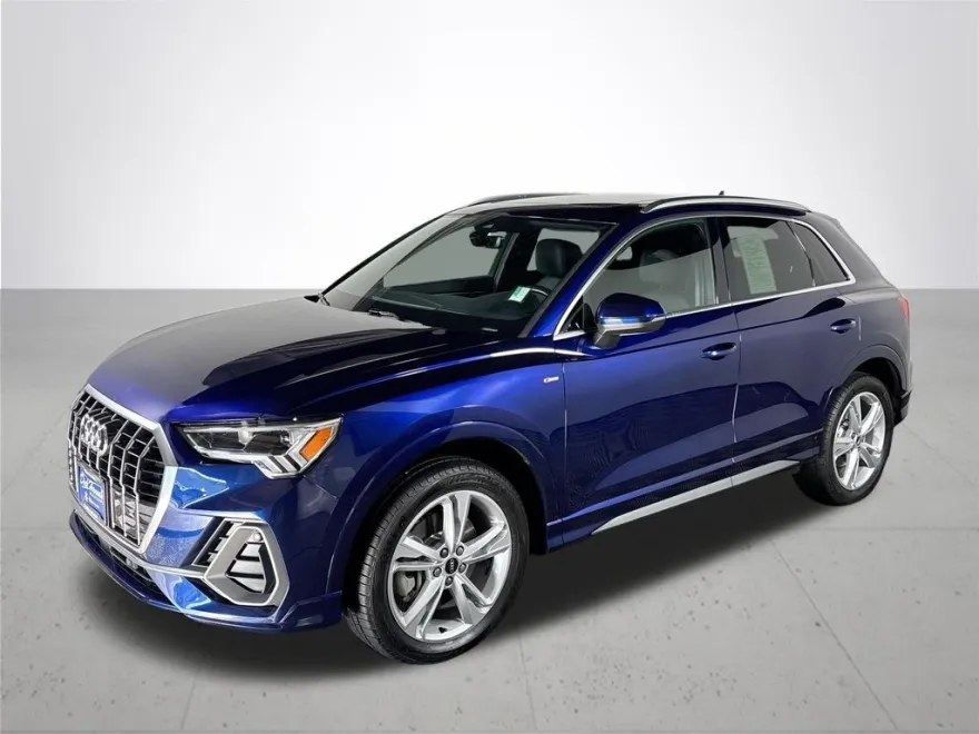 2021 Audi Q3 S line Premium Plus photo 1