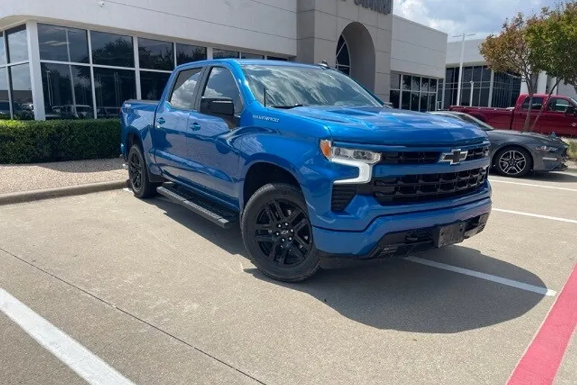 2023 Chevrolet Silverado 1500 RST photo 1
