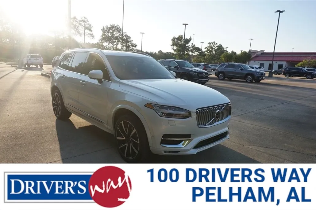 2024 Volvo XC90 B5 Plus photo 1
