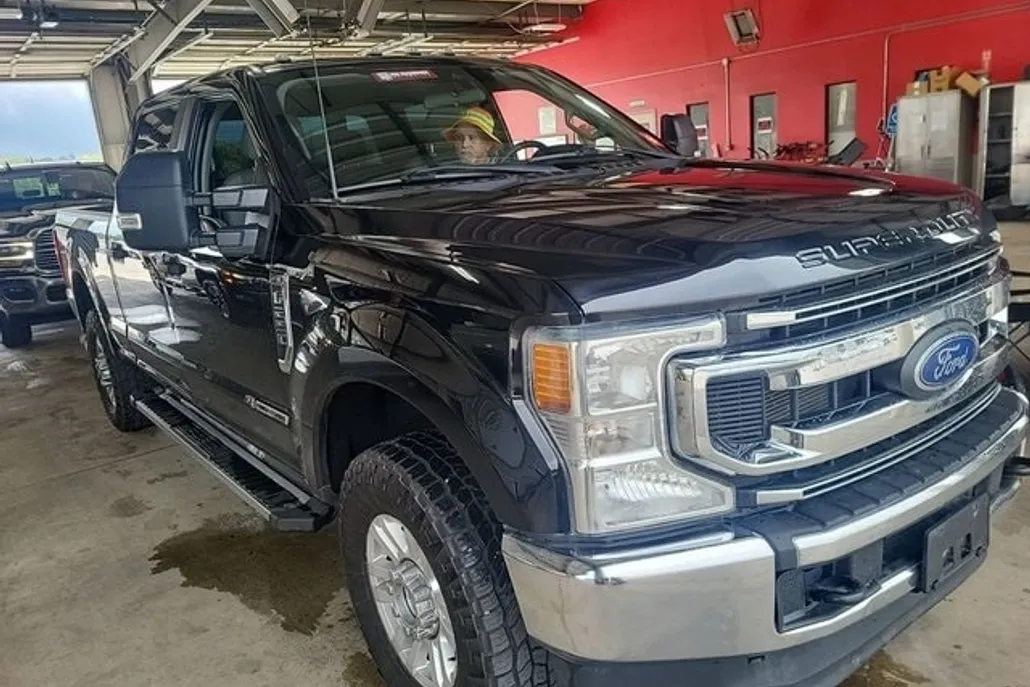 2022 Ford F-250 XL photo 1
