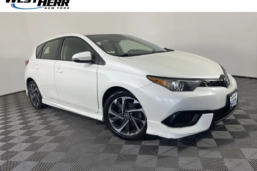 2018 Toyota Corolla iM Base photo 1