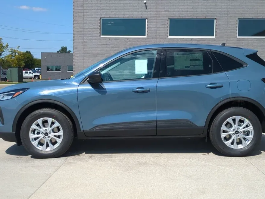2025 Ford Escape Active photo 1
