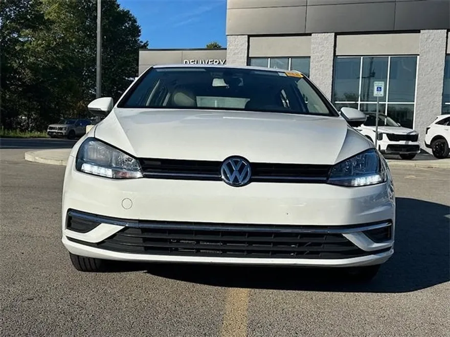2018 Volkswagen Golf S photo 1