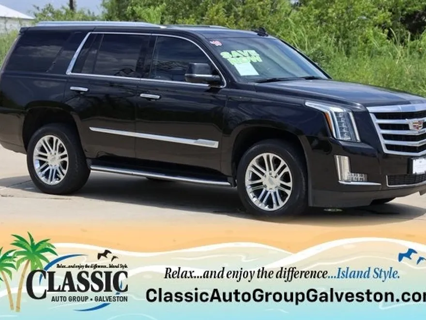 2019 Cadillac Escalade Base photo 1