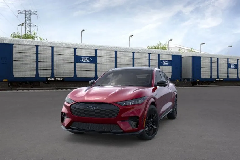 2025 Ford Mustang Mach-E GT photo 1