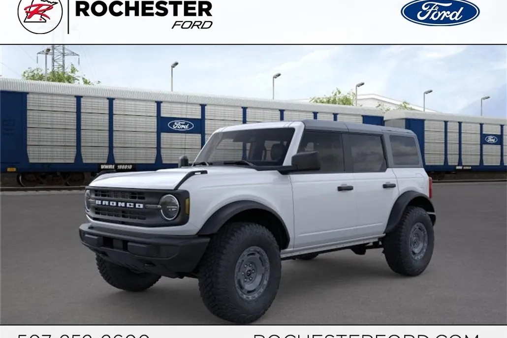 2025 Ford Bronco Base photo 1