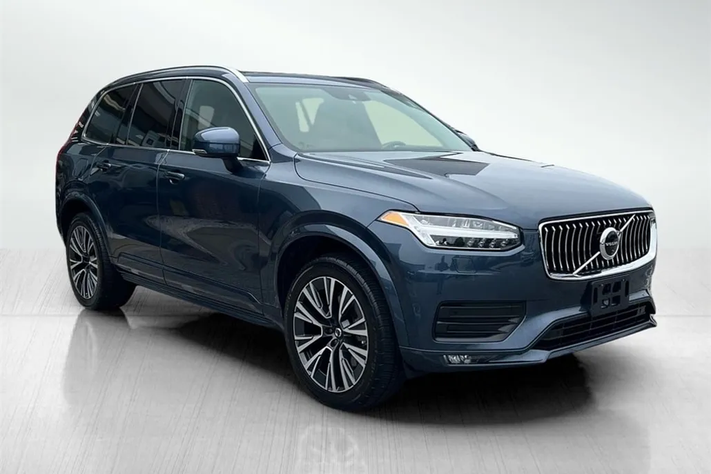 2020 Volvo XC90 T6 Momentum photo 1